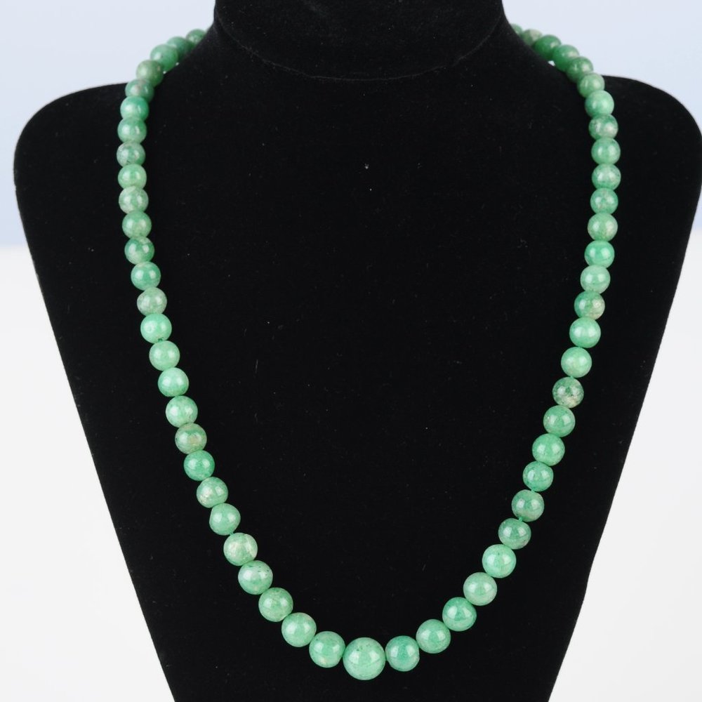 Vintage Green Glass Bead Necklace